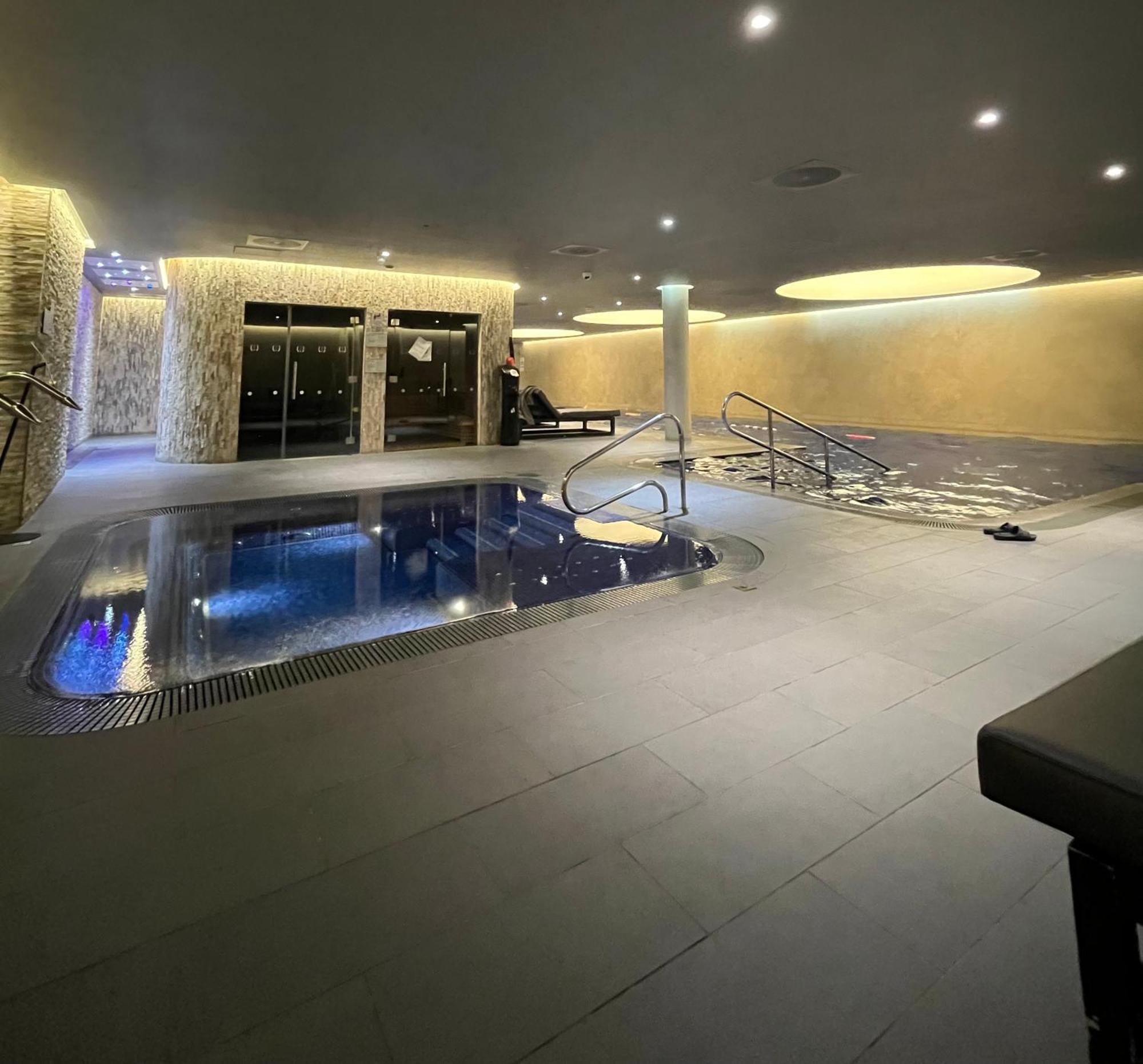 Luxury Modern 2 Bed Flat With Balcony And City View - Canary Wharf City Center London Eksteriør billede